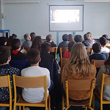 Voir « discipline » au collège de Jaligny dans l’Allier